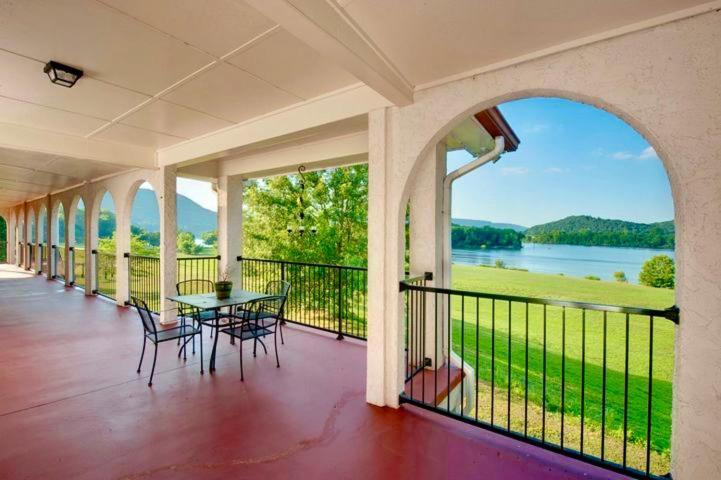 Chattanooga Room At Tennessee Riverplace Екстериор снимка